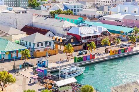 shopping in nassau